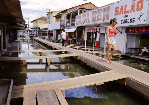 Defensoria cobra providências sobre prejuízos causados pela enchente no Amazonas