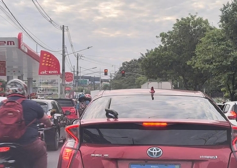 Novo viaduto vai eliminar semáforo que causa congestionamento em Manaus