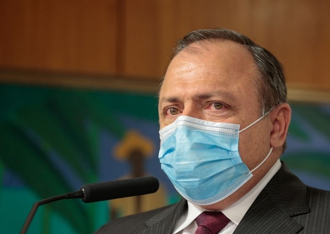 Pazuello pede ajuda do Planalto para comprar vacinas contra Covid-19