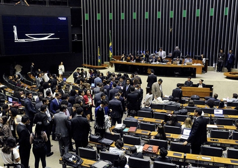 Saiba como votaram os deputados do Amazonas pelo fim das 'saidinhas' dos presos
