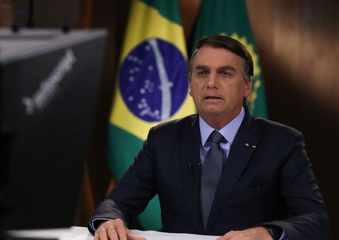 Bolsonaro é alvo de panelaços após recorde de mortes por Covid-19 no Brasil
