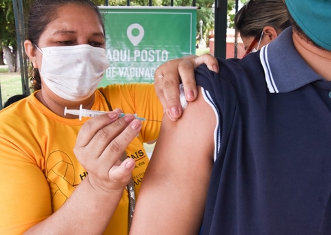 Influenza e segunda dose de vacina contra covid são aplicadas hoje em Manaus