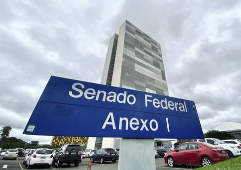 Senado aprova suspensão de pagamentos do Fies até o fim do ano