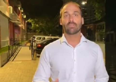 Eduardo Bolsonaro é acusado de ameaçar matar deputado Junior Bozzela