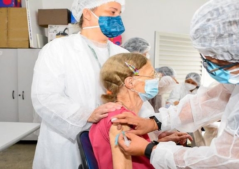 Começa hoje a aplicação da 3ª dose contra Covid-19 em Manaus; saiba mais