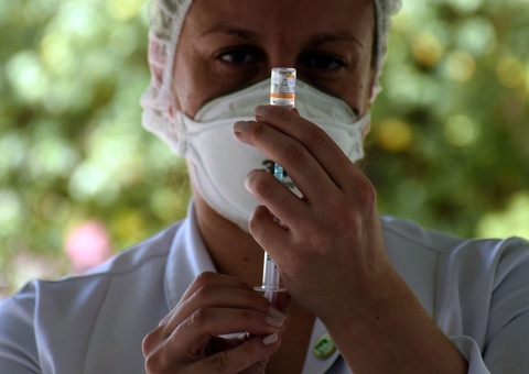 Nove capitais suspendem vacinação contra Covid por falta de imunizantes