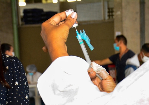 Vacinados contra a covid-19 no Brasil chegam a 20,8 milhões