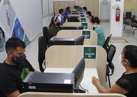 De peixeiro a analista de TI, confira 143 vagas de emprego do Sine Manaus