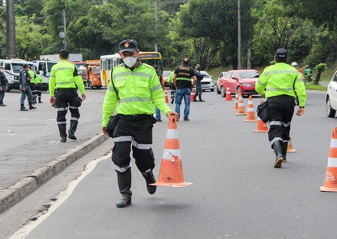 Operação do IMMU aplica mais de 150 multas em veículos de Manaus