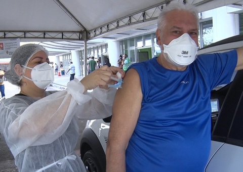 Vacinação de pessoas de 45 a 49 será agendada na próxima semana em Manaus