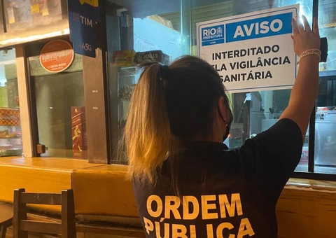 Festa clandestina com 2 mil pessoas é encerrada pela polícia