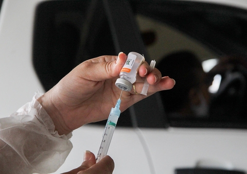 Fiocruz recebe hoje insumos para produzir 9 milhões de doses de vacina