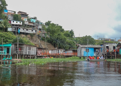 Auxílio aluguel para famílias atingidas pela cheia em Manaus vai a R$ 500