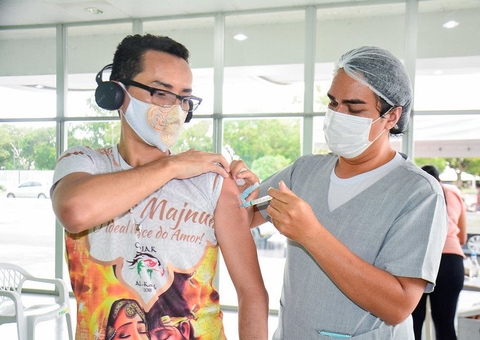 Manaus conclui aplicação da 1ª dose da vacina do grupo com comorbidades