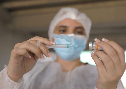 Mais de 27 mil vacinas contra Covid foram aplicadas nesta sexta em Manaus