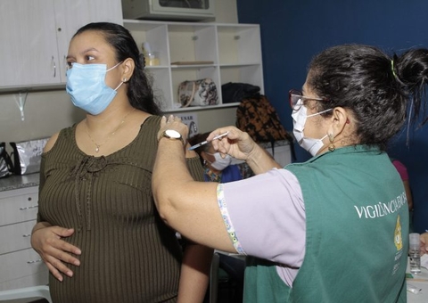CPI da Covid-19 debaterá eficácia de vacinas na próxima semana