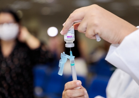 Covid: Manaus faz repescagem de vacinação para pessoas de 55 a 59 anos 