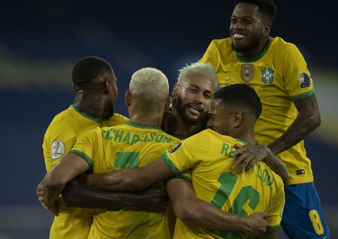 Brasil goleia seleção peruana e segue 100% na Copa América