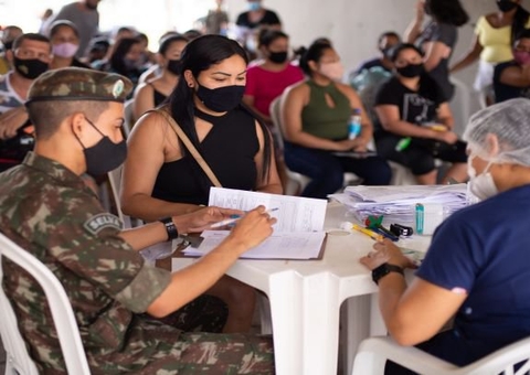 Semsa atinge marca de 1,3 milhão de doses contra covid aplicadas em Manaus
