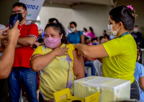 Manaus terá 12 pontos de vacinação contra Covid-19 neste sábado; veja endereços