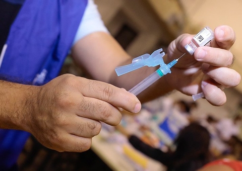 Vacinação contra Covid-19 já alcançou mais de 22% da população em Manaus