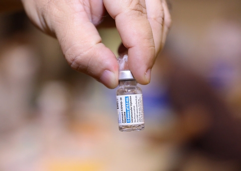 Brasil ainda precisa aplicar 200 milhões de doses para imunizar população