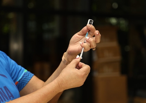 FVS alerta para observação de sintomas pós-vacinação contra Covid-19