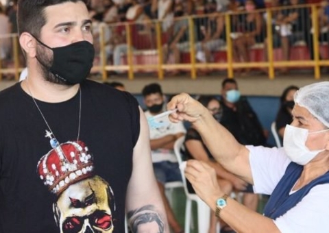 Manaus terá 22 pontos de vacinação contra Covid-19 neste sábado