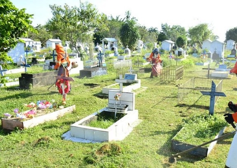 Visitação em cemitérios de Manaus é liberada no fim de semana do Dia dos Pais 
