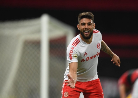 Com 3 de Yuri Alberto, Internacional goleia Flamengo por 4 a 0