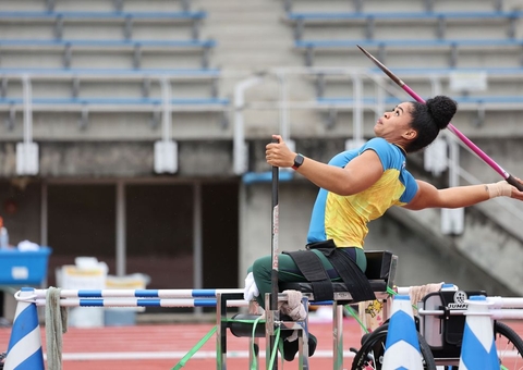 Raíssa Machado leva prata no lançamento de dardo nas paralimpíadas
