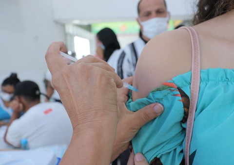 Manaus tem 37.382 pessoas que ainda não tomaram 2ª dose de vacina