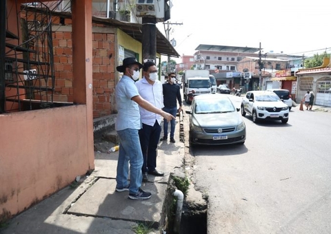 Implurb faz levantamento de riscos de casas construídas em cima da rede de drenagem