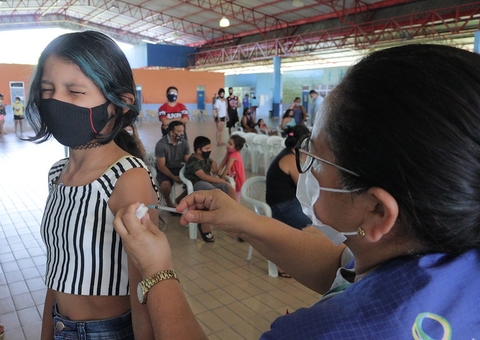 Manaus terá 18 pontos de vacinação nesta terça