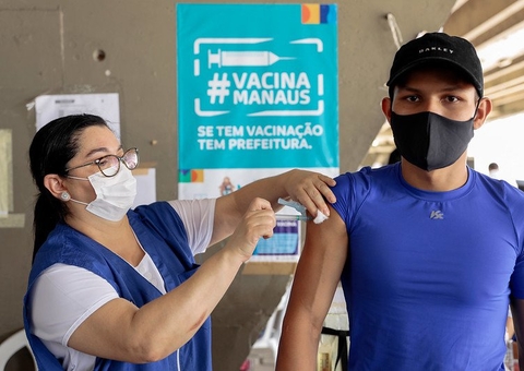 Dose de reforço será aplicada em pessoas a partir de 18 anos neste sábado em Manaus