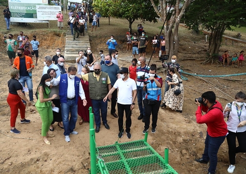 Prefeito de Manaus e Queiroga assinam portaria para ampliar Saúde em comunidades