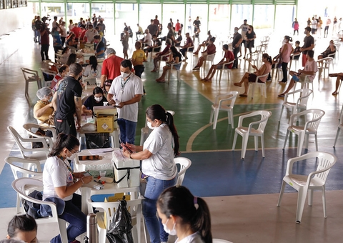 Manaus terá 14 pontos de vacinação contra covid-19 neste sábado 