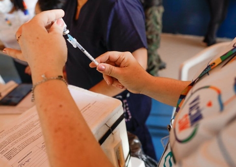 UEA alerta alunos dos cursos de saúde para dose de reforço contra Covid-19