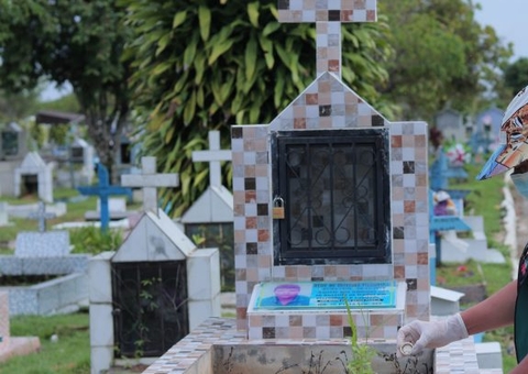 Cemitérios de Manaus são vistoriados para controle do Aedes aegypti