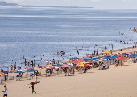 Praia da Ponta Negra estará aberta neste feriado