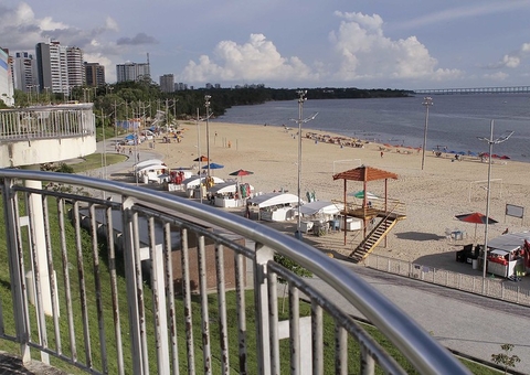 Após ser interditada para virada do ano, Ponta Negra funcionará normalmente neste sábado