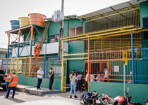 Escola afetada pela chuva passa por reforma em Manaus