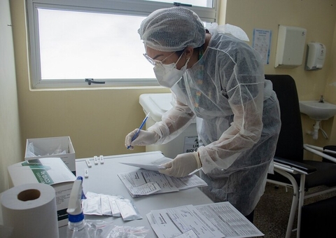 Pessoas que tiveram contato com infectada da Ômicron em Manaus são monitoradas