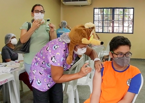 Confira pontos de vacinação contra Covid neste sábado em Manaus