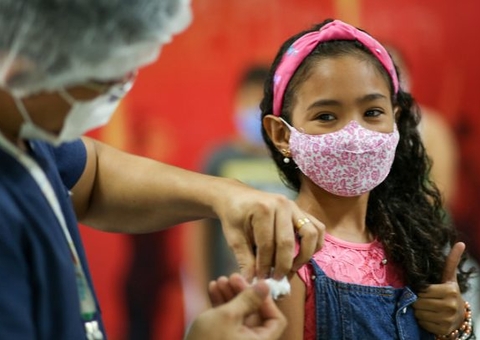 Semsa anuncia dose reforço da vacina contra covid para crianças em Manaus
