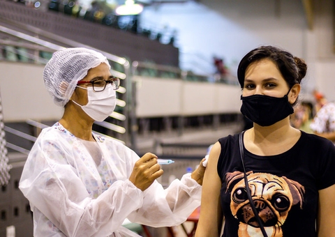 Manaus terá 12 pontos de vacinação contra a Covid neste sábado