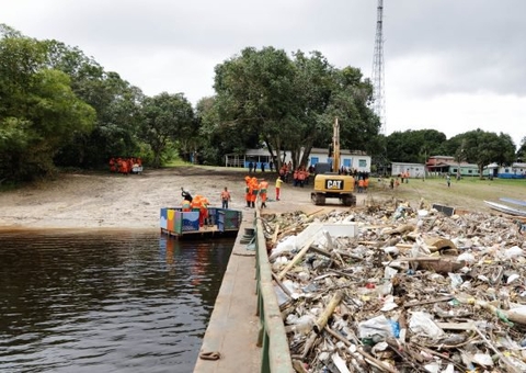 Zona Rural de Manaus recebe coletor flutuante