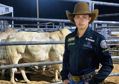 Peão de 20 anos morre pisoteado por touro durante rodeio em MT