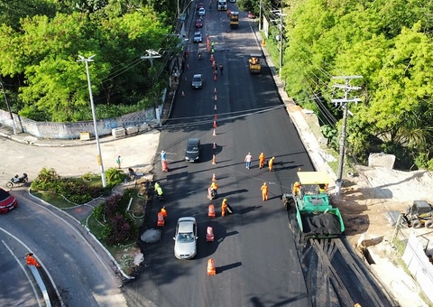 Avenida é liberada após implantação de nova rede de drenagem em Manaus