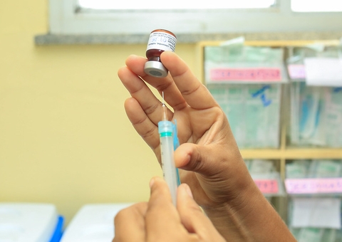 Vacinação contra covid ocorrerá em 9 UBSs neste sábado em Manaus 